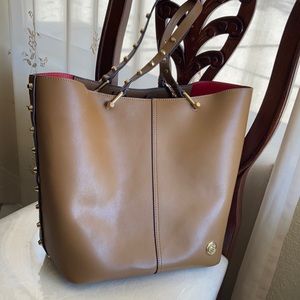 Vince Camuto tote